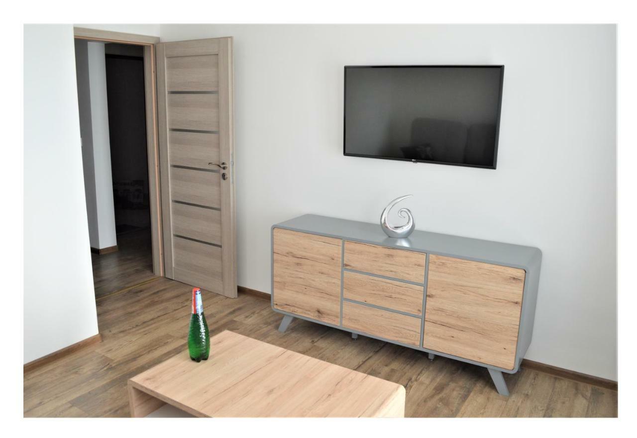 Sgl Apartments Lavickova Тренчин Екстер'єр фото